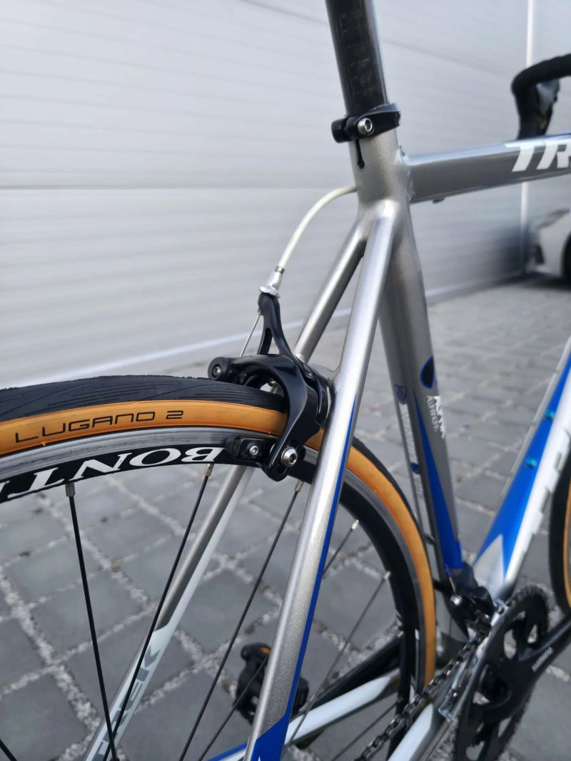 Silniční kolo Trek Alpha Aluminium 2.1 105 – velikost 56cm (L) / Shimano 105