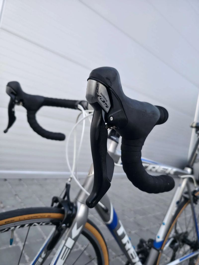 Silniční kolo Trek Alpha Aluminium 2.1 105 – velikost 56cm (L) / Shimano 105