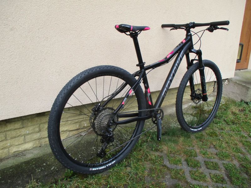 Rezervace 29" kolo Maxbike M509D 17", Shimano Deore 1x11, vzduchová vidlice RST Aerial