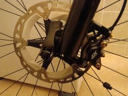 Brzdové třmeny Shimano XT 8000