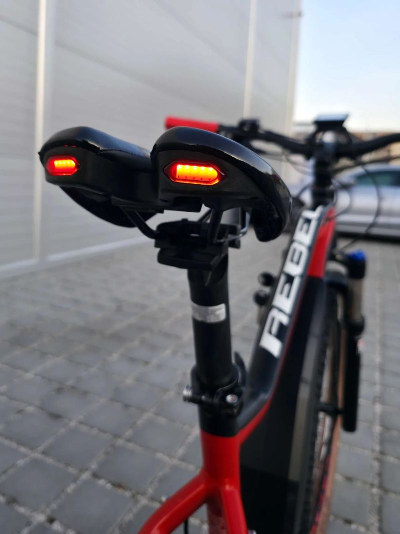 Elektrokolo BH Rebel Emotion Yamaha 745Wh 27,5" – velikost M / 2 baterie / Shimano XT