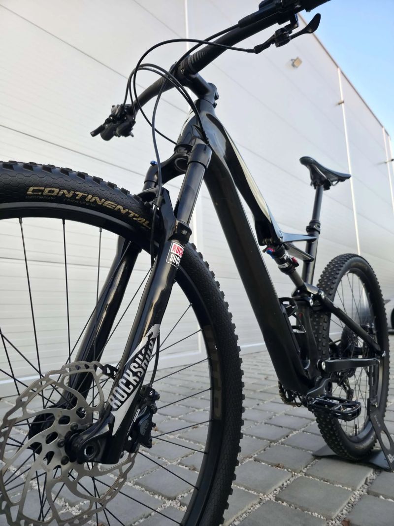Specialized Camber Comp Carbon 29″ velikost M / Shimano XT 1x12 / Teleskopická sedlovka