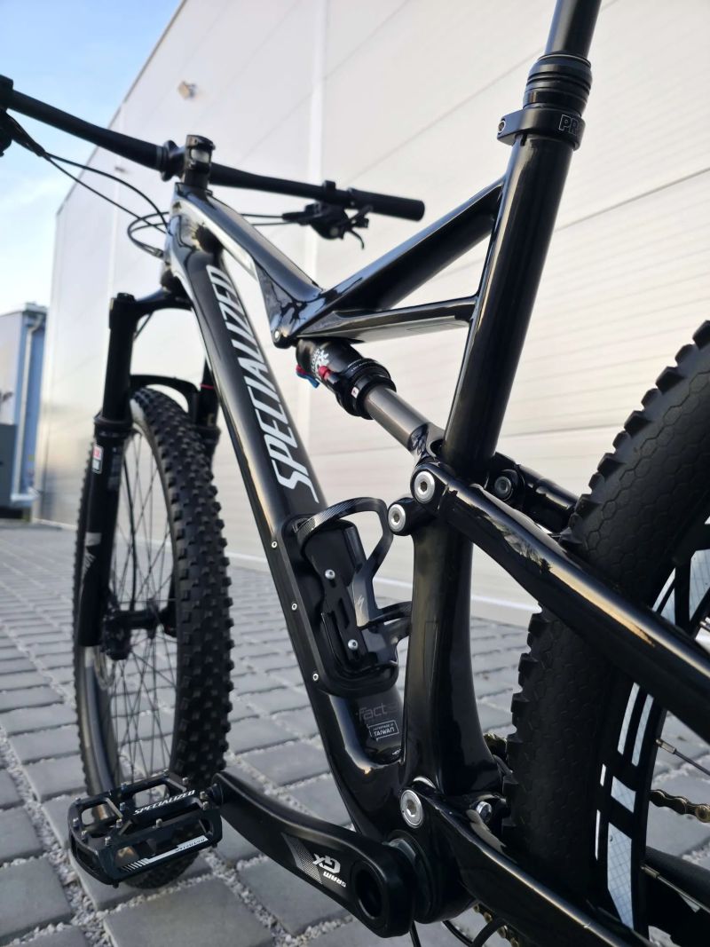 Specialized Camber Comp Carbon 29″ velikost M / Shimano XT 1x12 / Teleskopická sedlovka