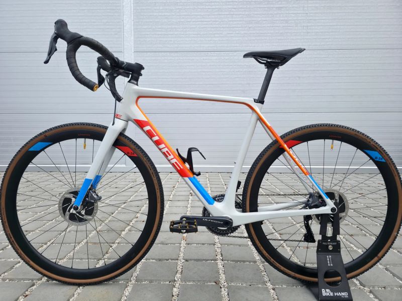 Cyklokrosové kolo Cube Cross Race C:62 SLT Ultegra RX Di2 – velikost 56cm (L) / karbonové kola