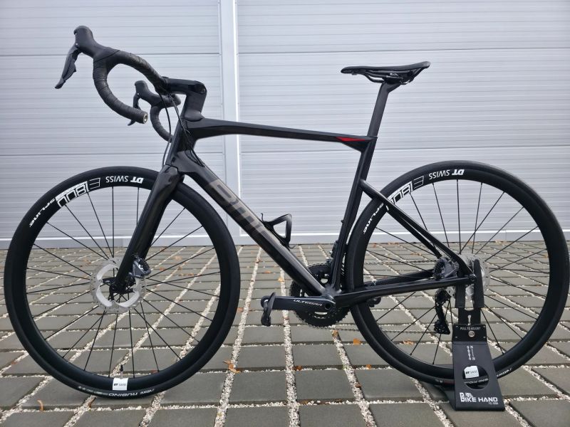 Silniční kolo BMC Roadmachine ONE 02 Carbon 2021 Ultegra Di2 – velikost 54cm (M