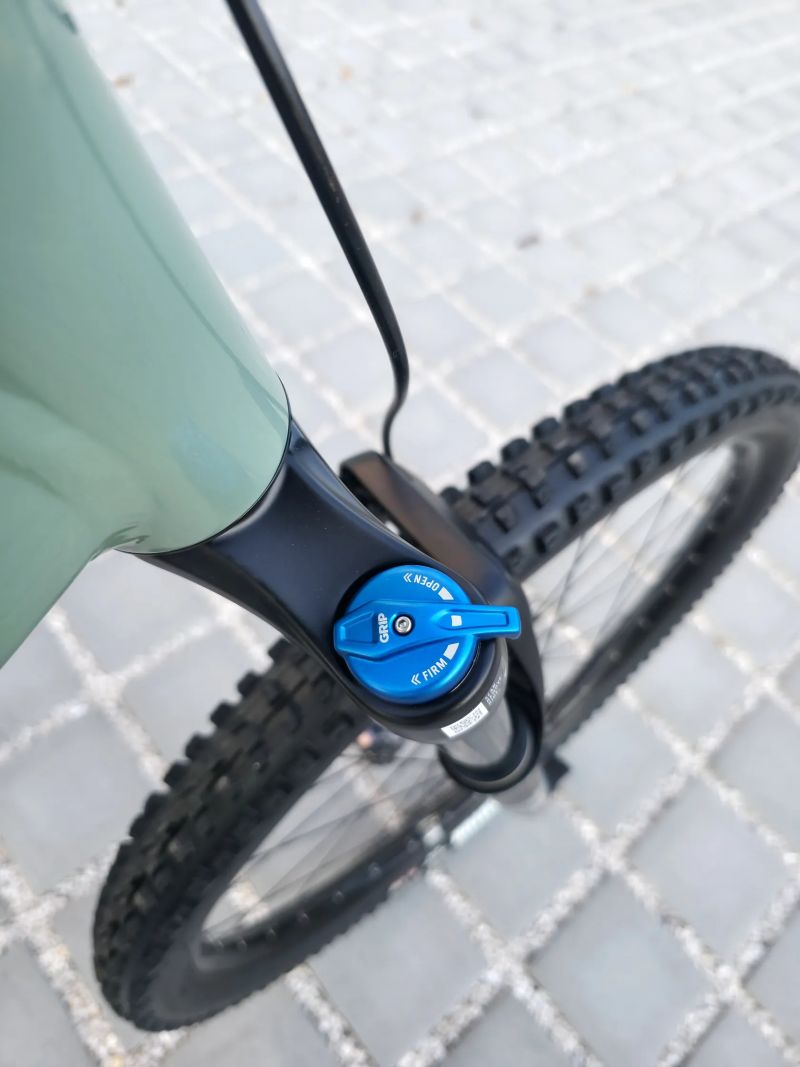 Focus Thron 6.9 2022 29″ velikost XL / Shimano XT / FOX 34 / NOVÉ