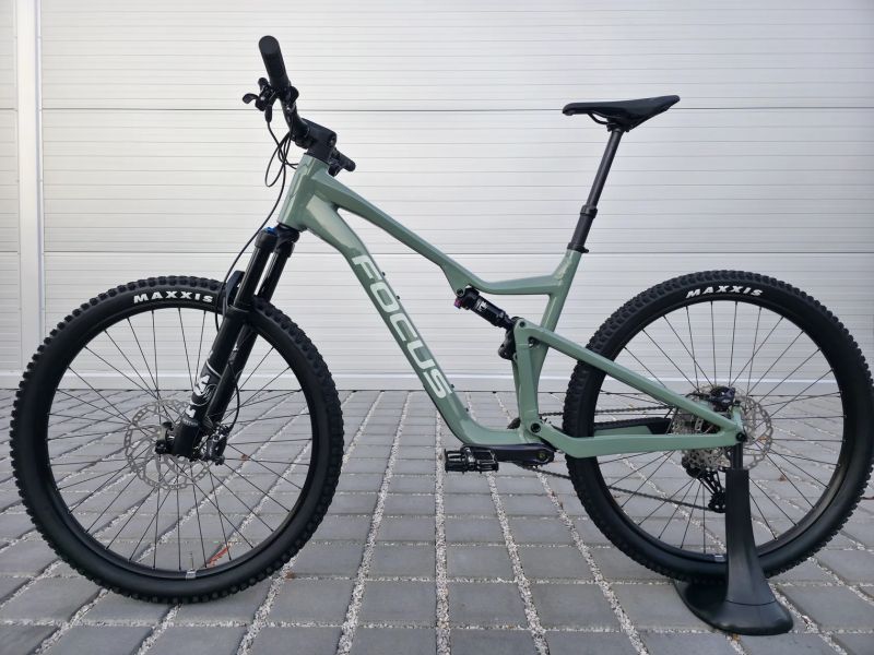 Focus Thron 6.9 2022 29″ velikost XL / Shimano XT / FOX 34 / NOVÉ