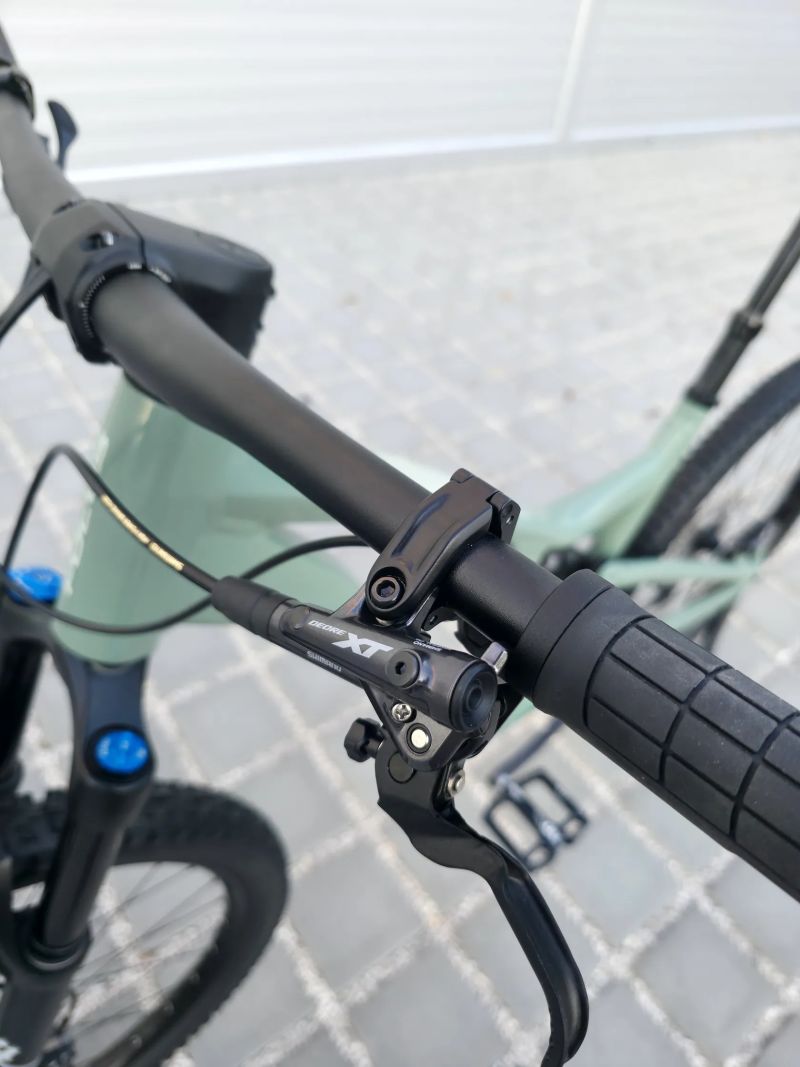 Focus Thron 6.9 2022 29″ velikost XL / Shimano XT / FOX 34 / NOVÉ