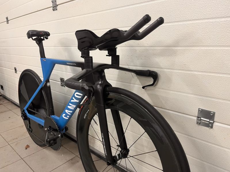 Canyon Speedmax CF SLX