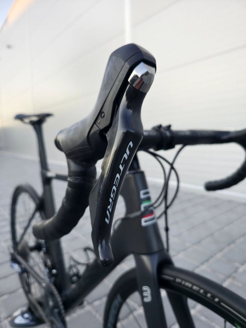 Silniční kolo Basso Venta disc Ultegra – velikost 53cm (M) / Top stav