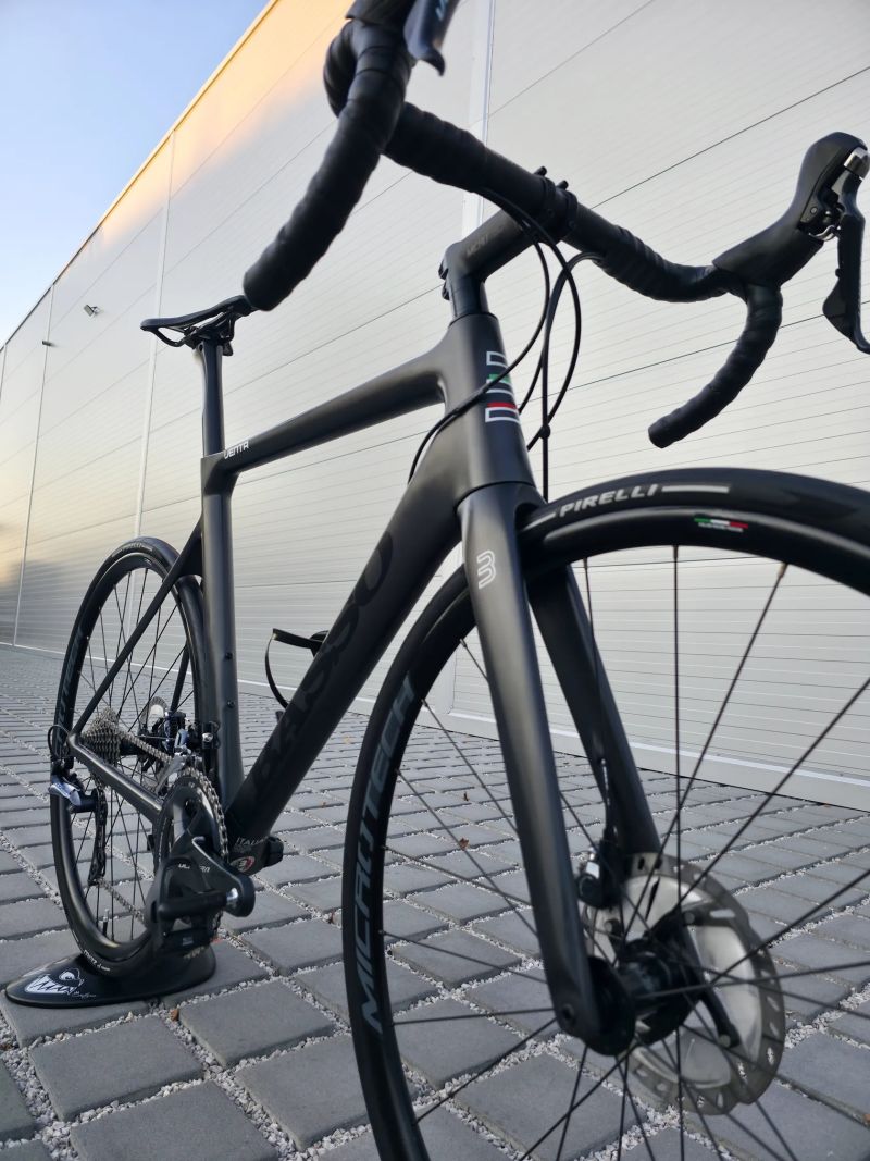 Silniční kolo Basso Venta disc Ultegra – velikost 53cm (M) / Top stav