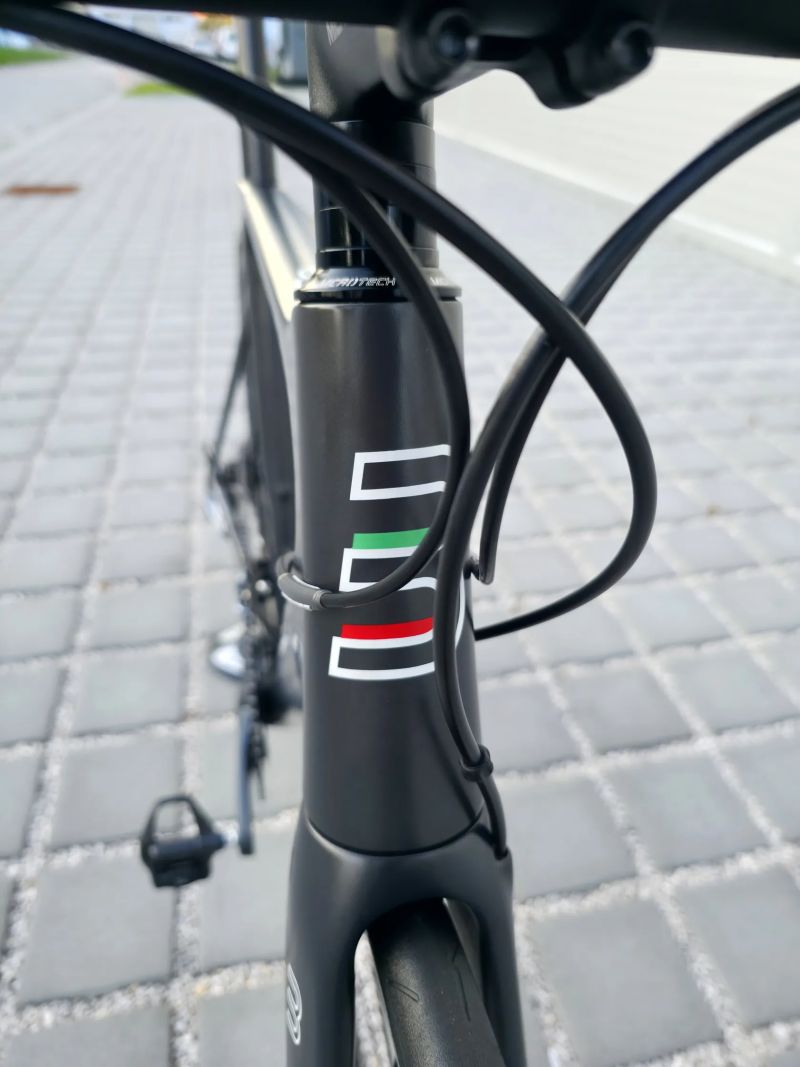 Silniční kolo Basso Venta disc Ultegra – velikost 53cm (M) / Top stav