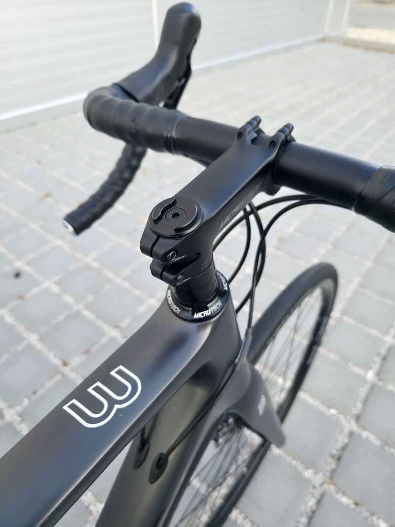 Silniční kolo Basso Venta disc Ultegra – velikost 53cm (M) / Top stav