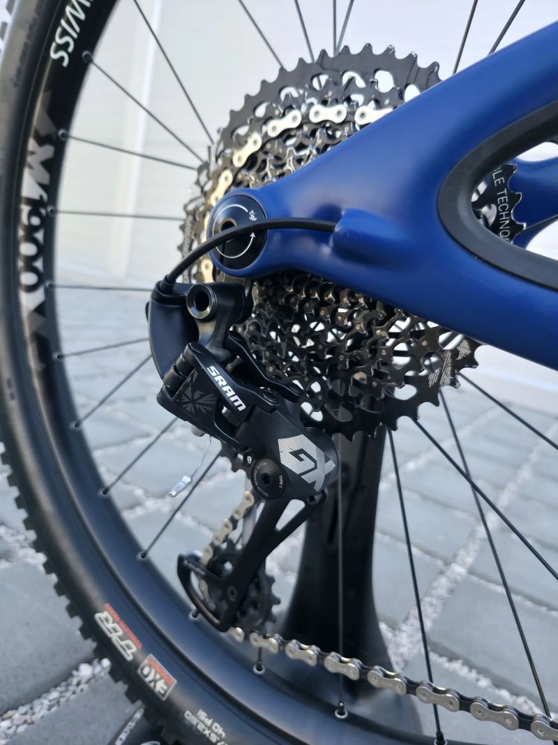 Yeti SB5 2019 27,5″ velikost M / Top stav / Sram GX Eagle 1x12 / Fox 36