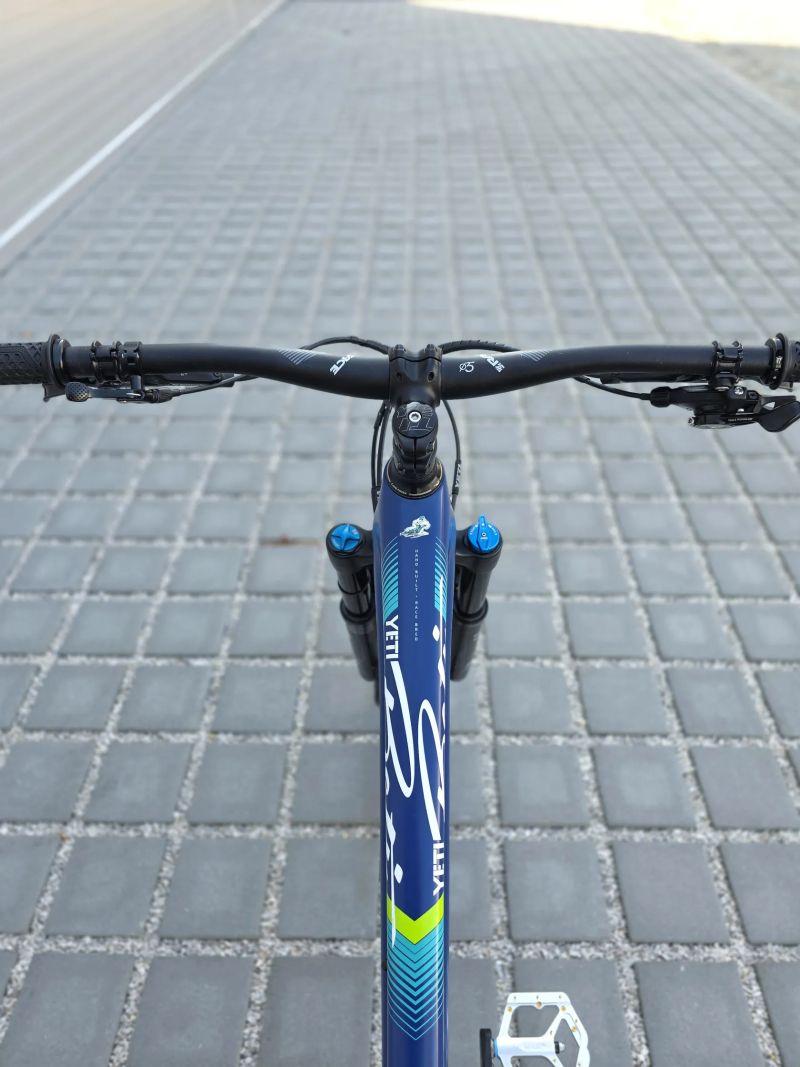 Yeti SB5 2019 27,5″ velikost M / Top stav / Sram GX Eagle 1x12 / Fox 36