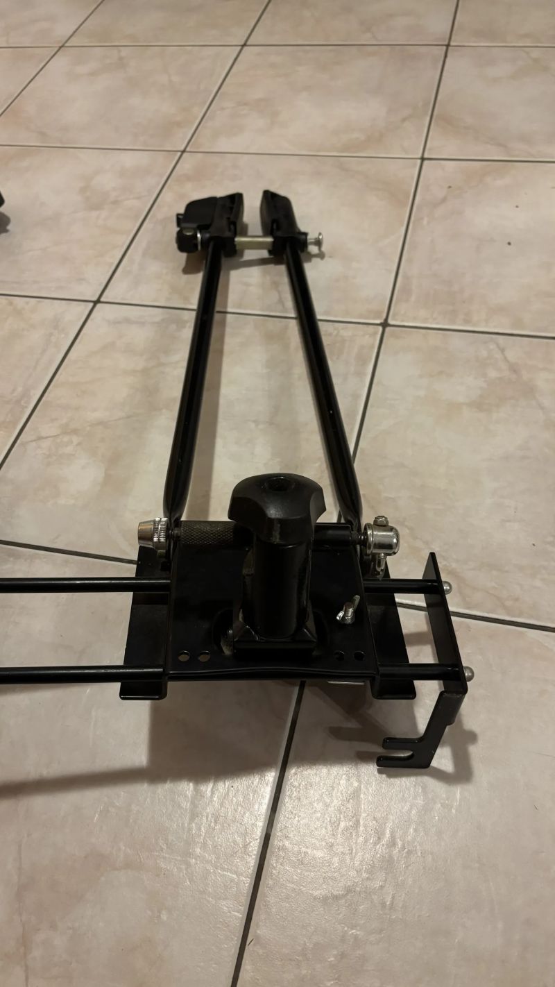 Držáky na kolo 2 ks