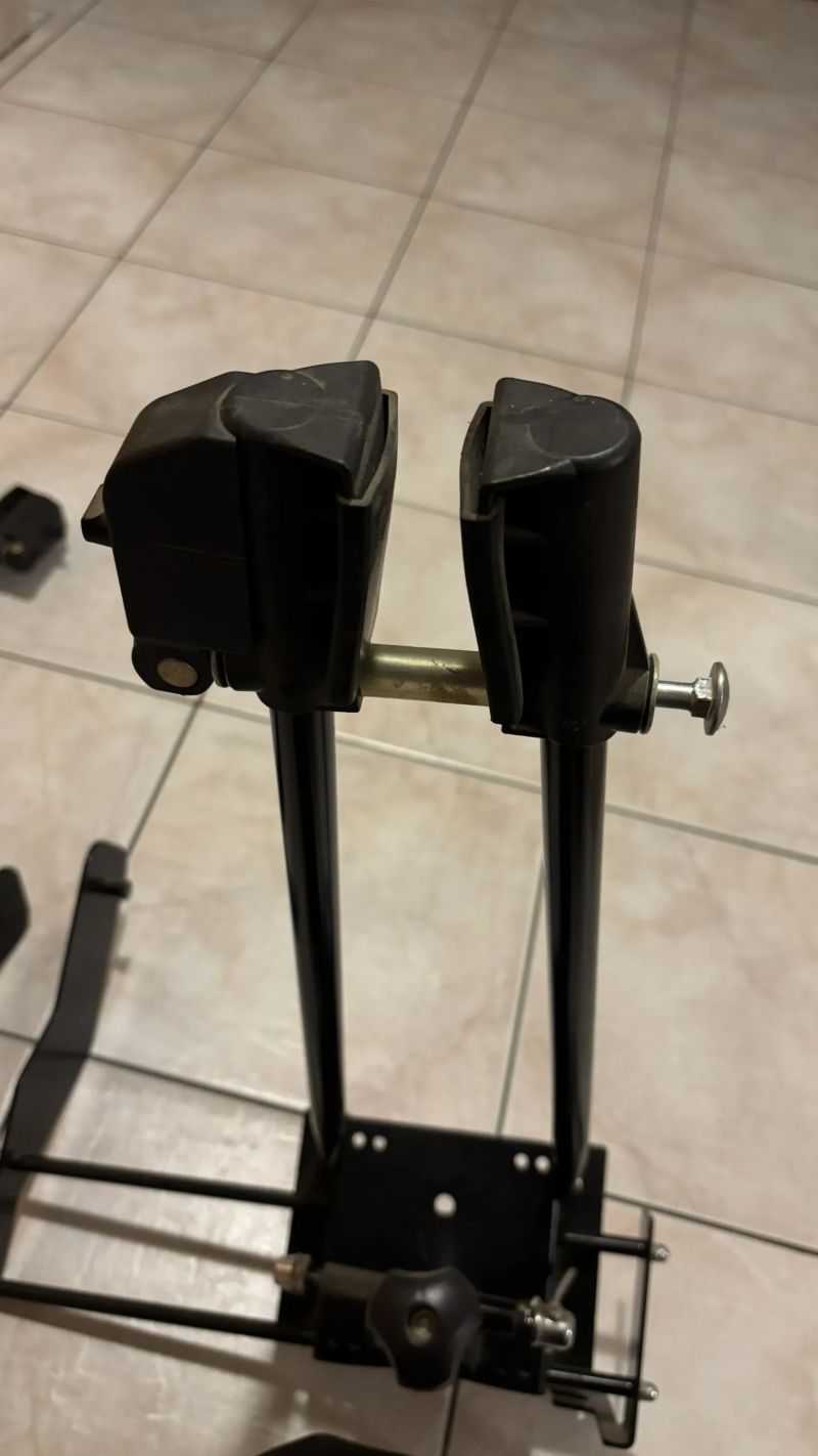 Držáky na kolo 2 ks