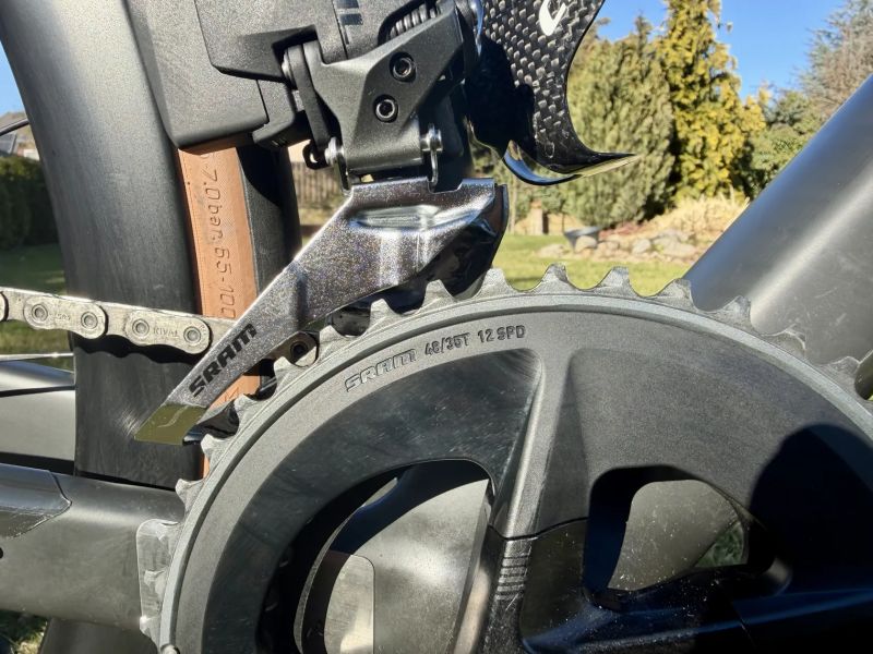 Canyon Endurance CF 7 eTap