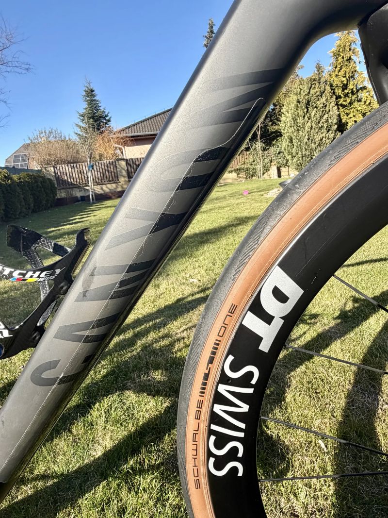 Canyon Endurance CF 7 eTap