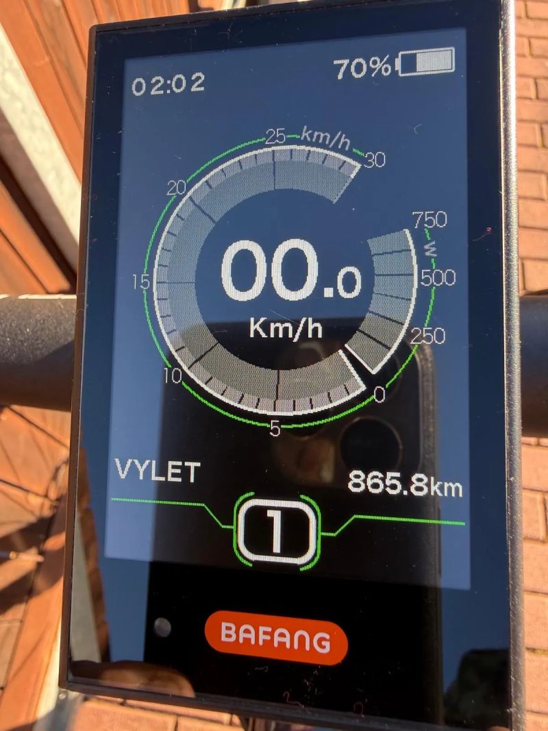 Crussis E-Largo 900w