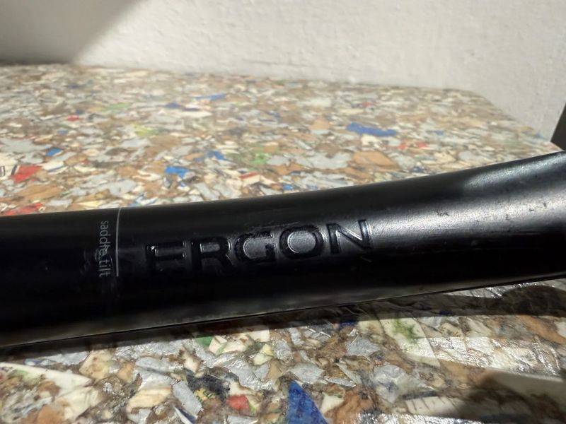 Sedlovka Ergon CF Allroad Pro