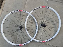 Kola Shimano MT55 26"