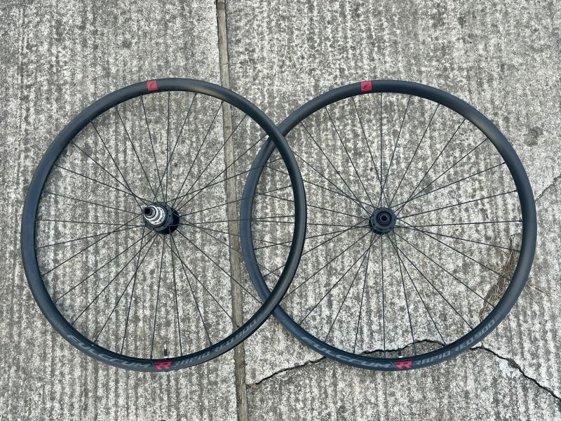 Zapletená kola 28" Fulcrum DB 900, CL, XDR ořech, s TLR páskou