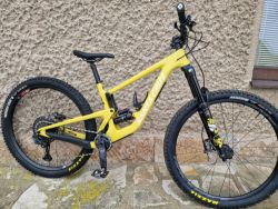 Santa Cruz Megatower S-Kit Carbon C, velikost M