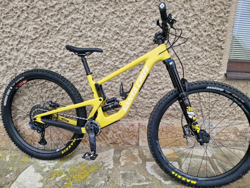 Santa Cruz Megatower S-Kit Carbon C, velikost M