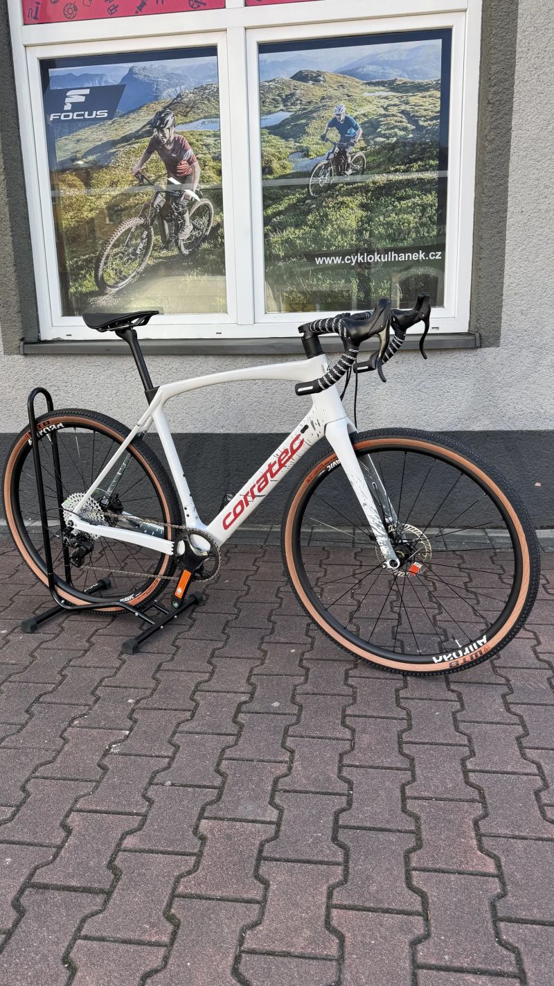Nový Corratec Allroad Campagnolo Ekar 13speed
