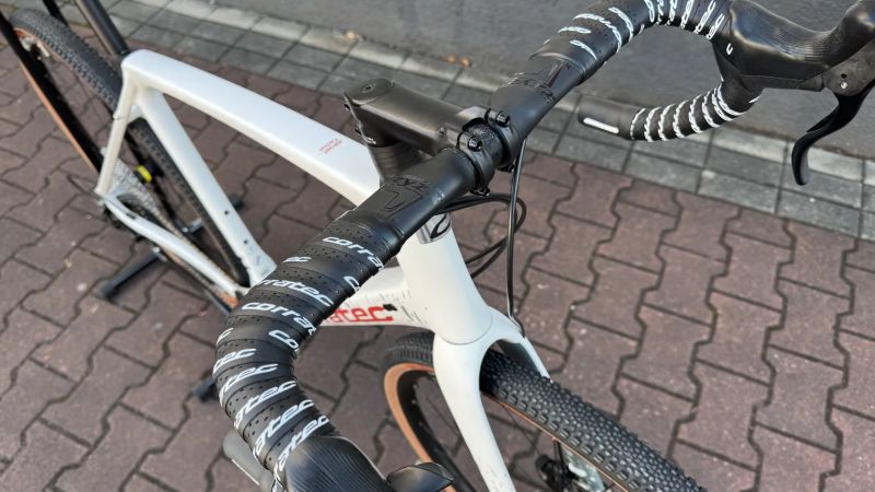 Nový Corratec Allroad Campagnolo Ekar 13speed