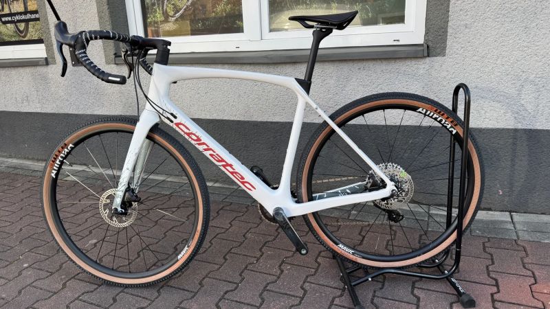 Nový Corratec Allroad Campagnolo Ekar 13speed