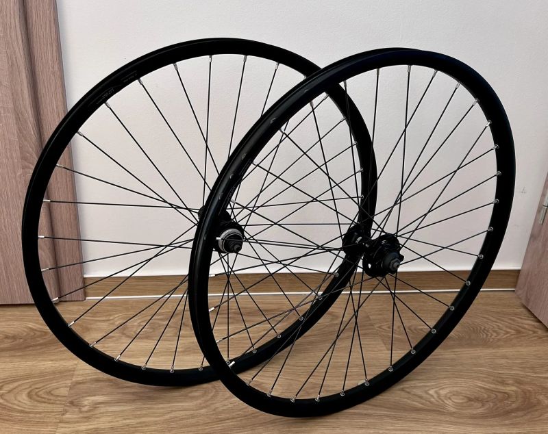 Kola 26" RU, nový výplet Remerx E-Rocky