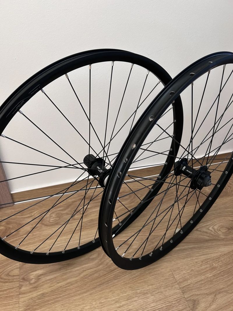 Kola 26" RU, nový výplet Remerx E-Rocky