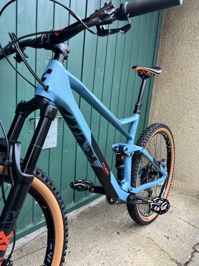 Trailové karbonové kolo Cube Stereo 140 HPC Race 27.5