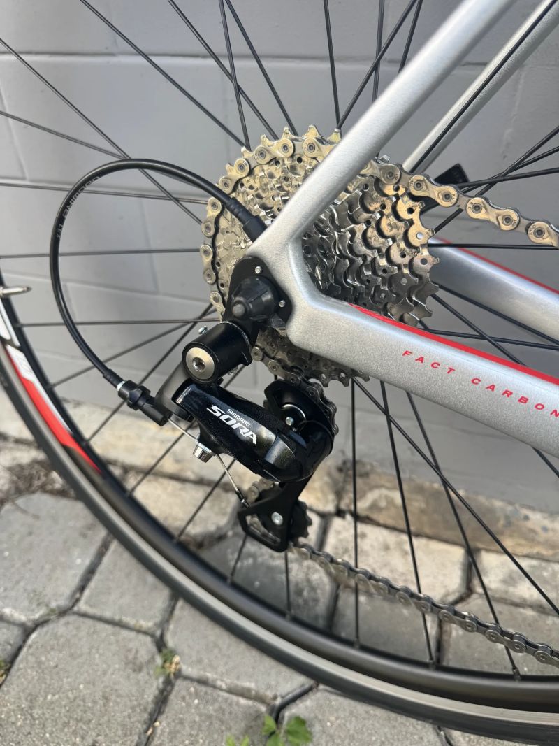 Specialized Roubaix (silniční kolo)