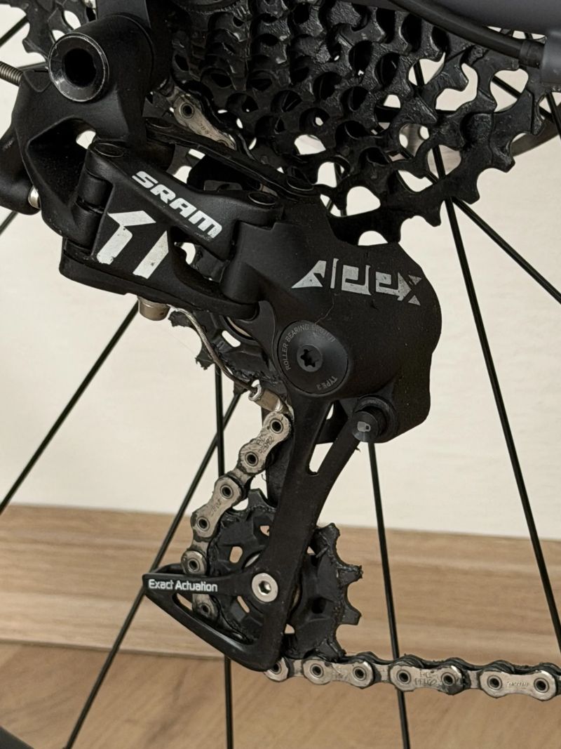 Triban GRVL 520 Sram Apex 1