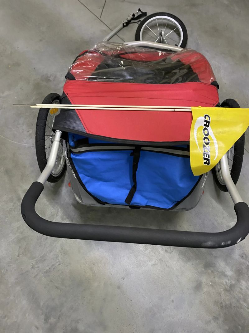 Prodám dětský vozík za kolo Croozer 535 pro 2 děti + jogging set