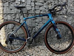 S-Works Diverge 2023 / vel. 58 / Roval CLX / SRAM Red AXS / wattmetr – top stav