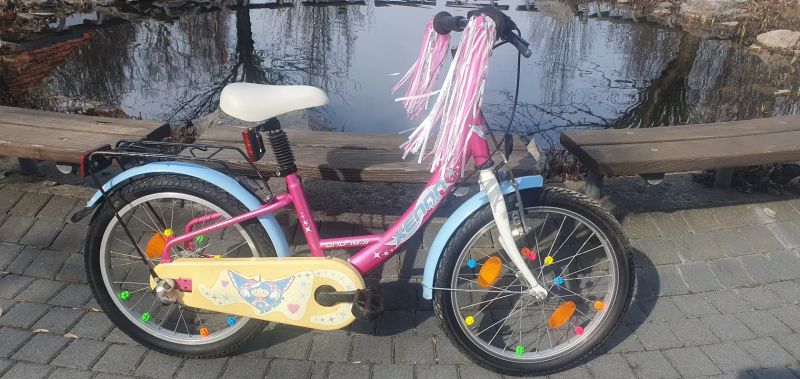 Romantické dívčí kolo Xenon