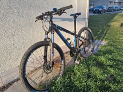 Juniorské horské kolo SCUD