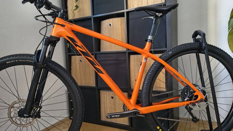 KTM Myroon carbon Orange / vel.M / Shimano SLX / teleskop