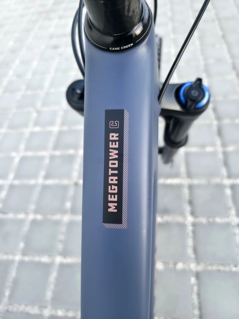 Santa Cruz Megatower C 2021 29" – velikost L / Top stav