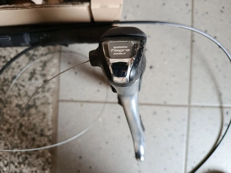 Řadící a brzdové páky 