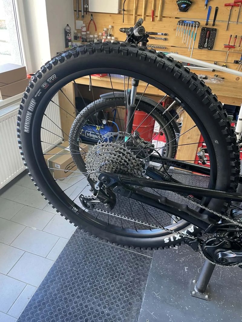 Rocky Mountain Powerplay A70, Fox 38, 108Nm, 1000W, XL od 183 cm, nová kola