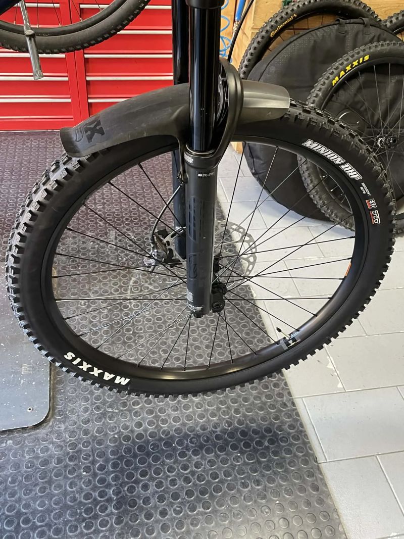 Rocky Mountain Powerplay A70, Fox 38, 108Nm, 1000W, XL od 183 cm, nová kola