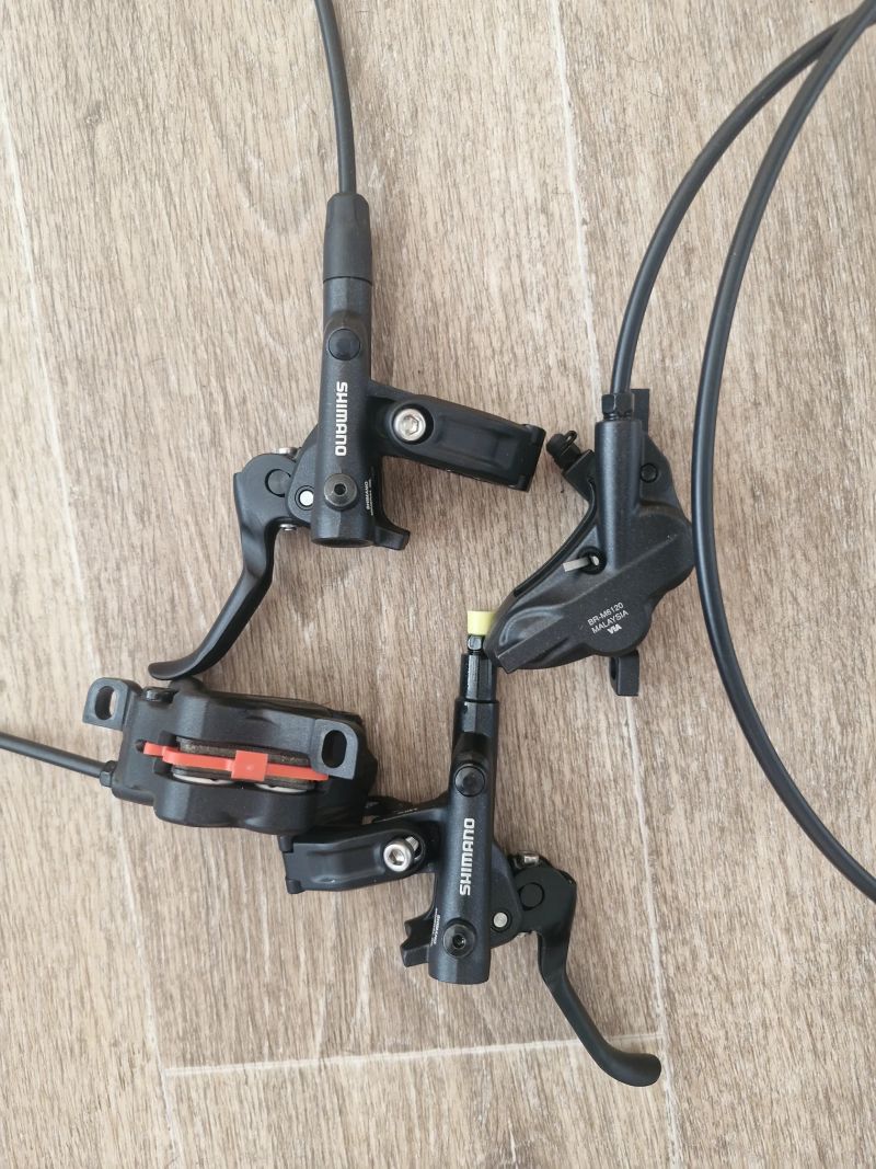 Brzdy Shimano Br M6120 4 pistkove,sundane z nového kola