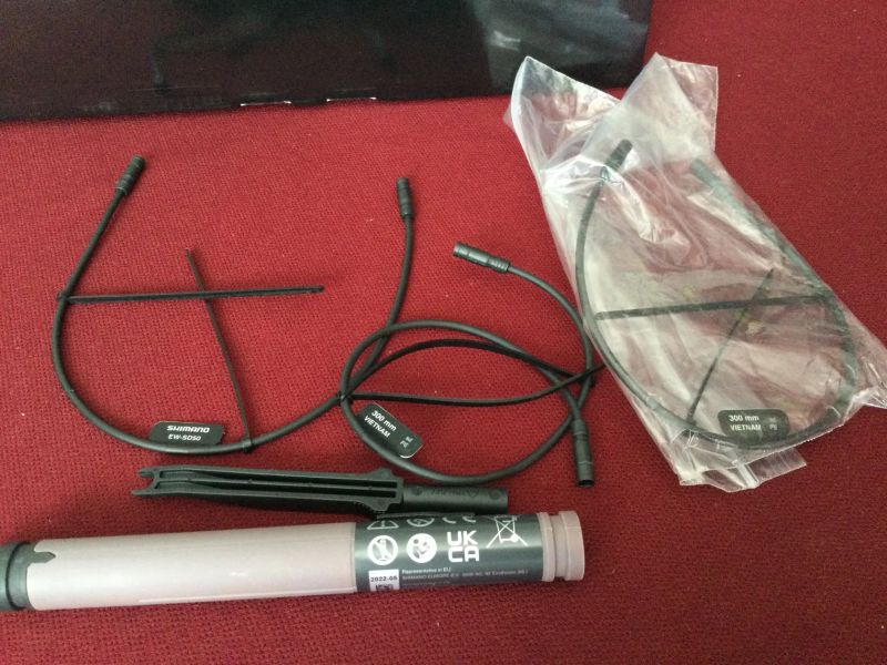 Řadící páky Shimano Dura Ace Di2 ST-9070