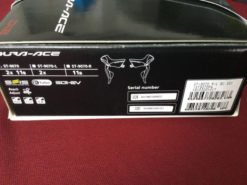 Řadící páky Shimano Dura Ace Di2 ST-9070