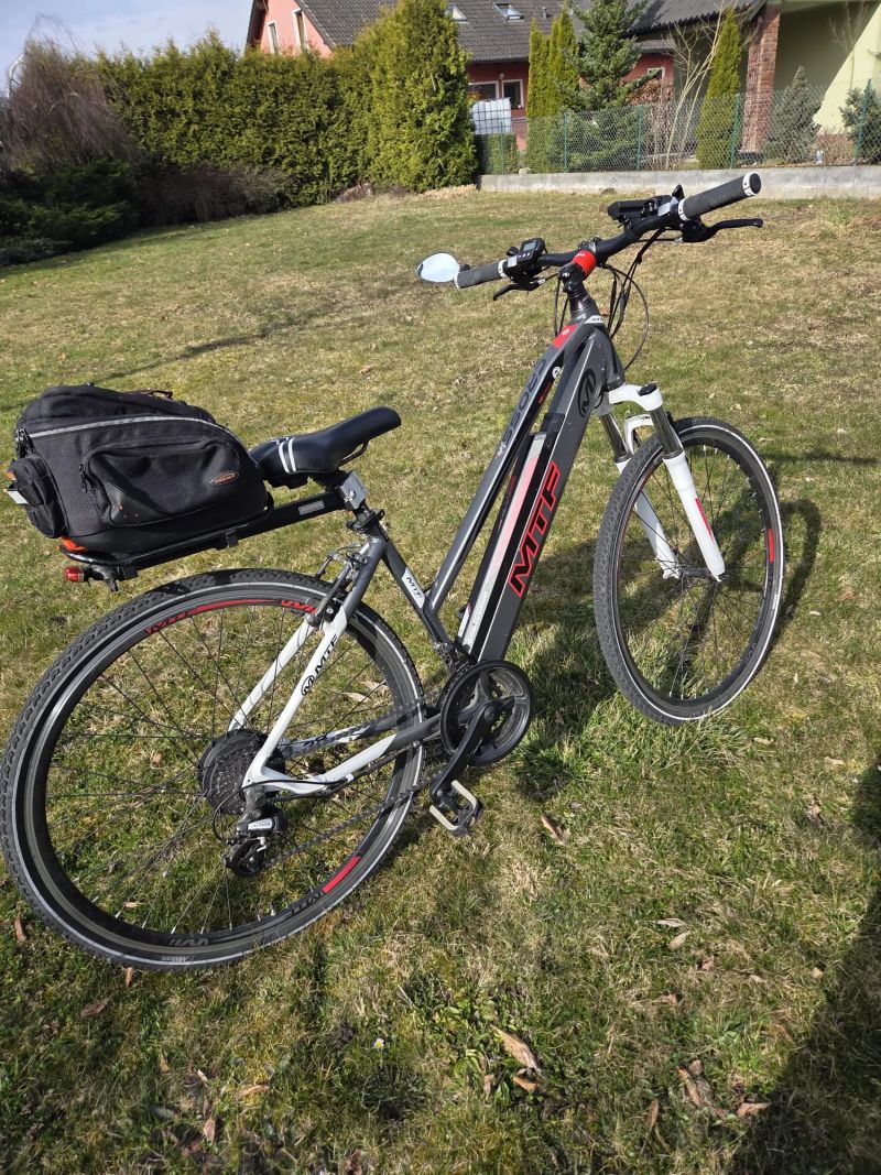 Dámské elektrokolo